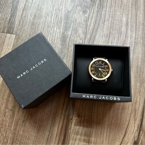 Marc Jacobs - Leather Band Gold Watch Women’s